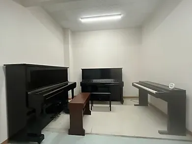 ドラムとピアノの音楽教室(カンタービレ音楽教室)